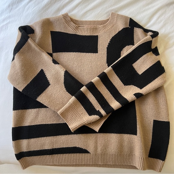 Geometric Sweater - Picture 2 of 4